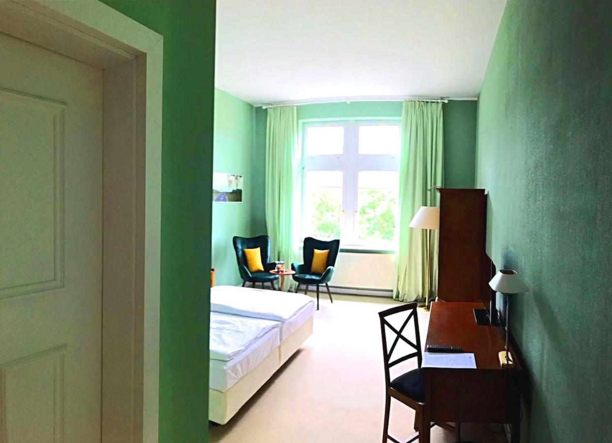 Hotel Villa Viktoria Luise Blankenburg  Buitenkant foto